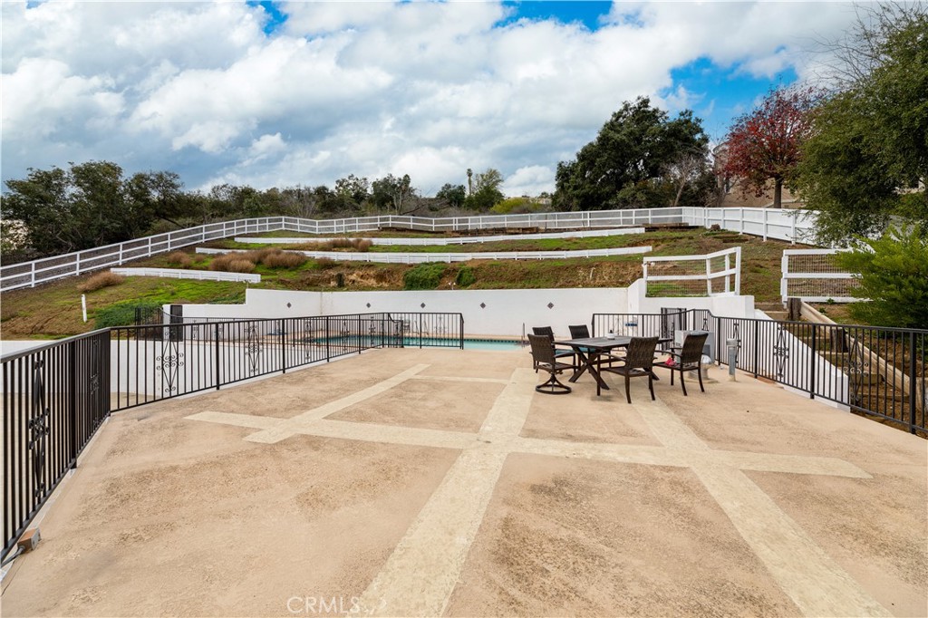 2645 Clear Creek