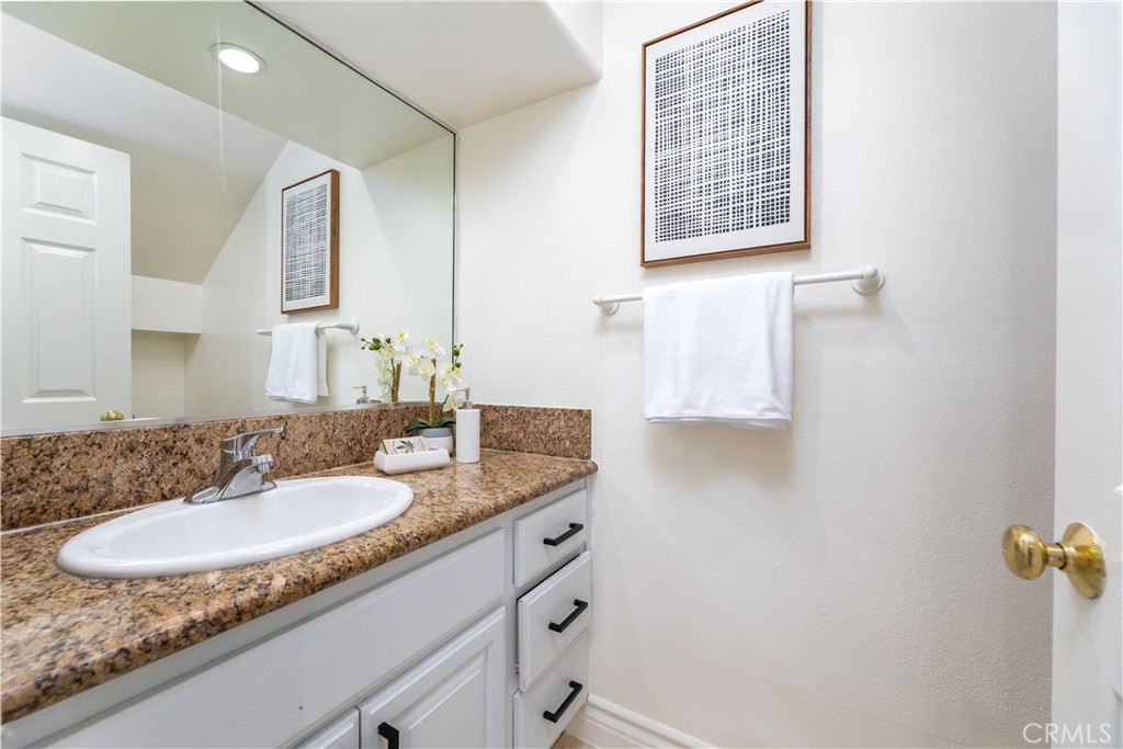 2645 Clear Creek