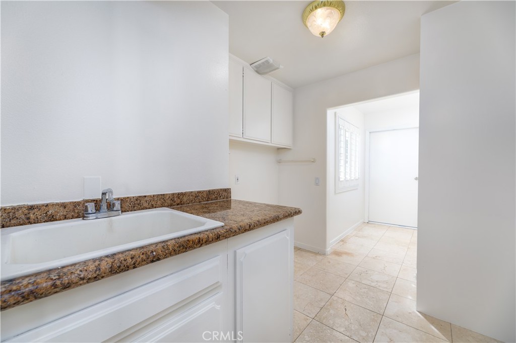 2645 Clear Creek