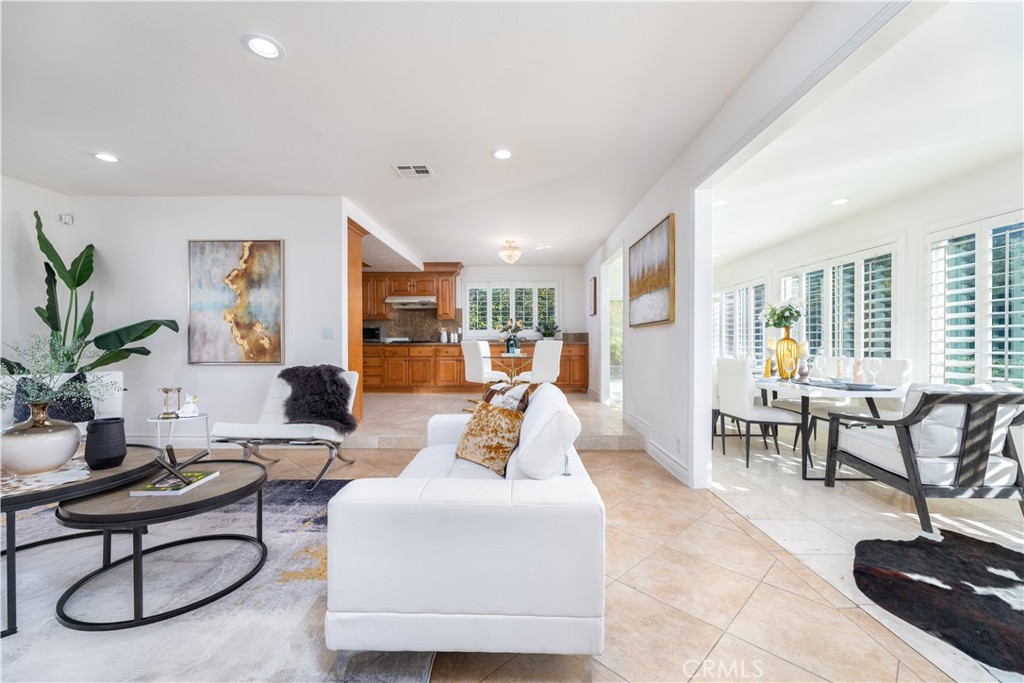 2645 Clear Creek