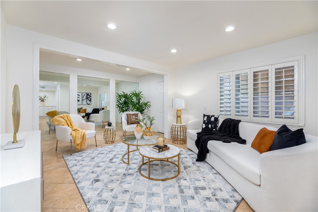 2645 Clear Creek
