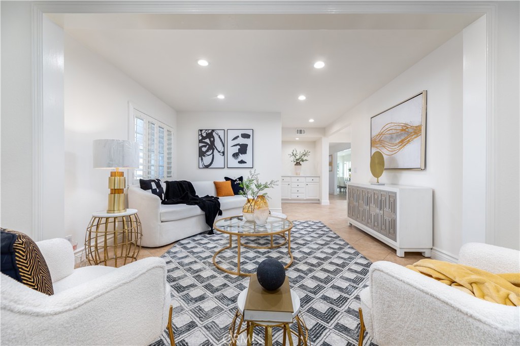 2645 Clear Creek