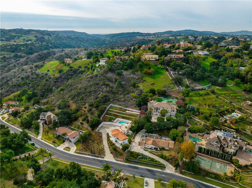 2645 Clear Creek