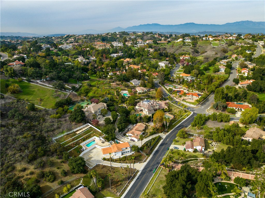 2645 Clear Creek