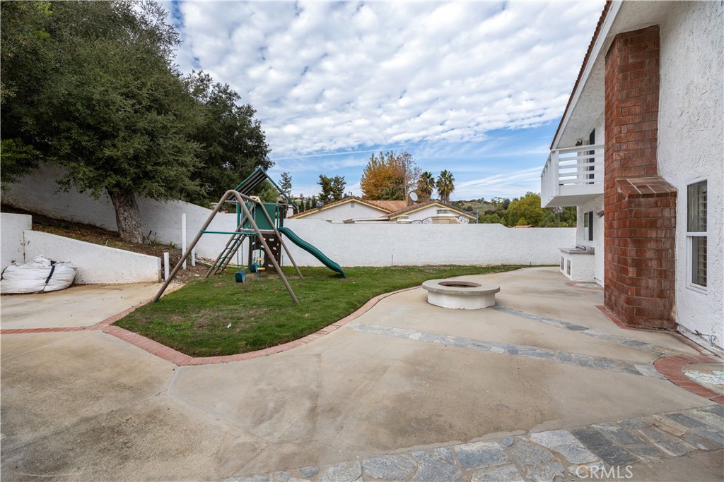 2645 Clear Creek