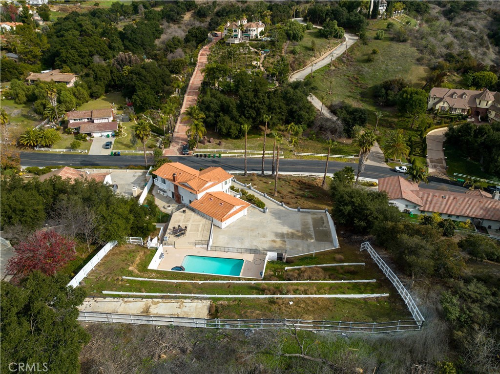 2645 Clear Creek