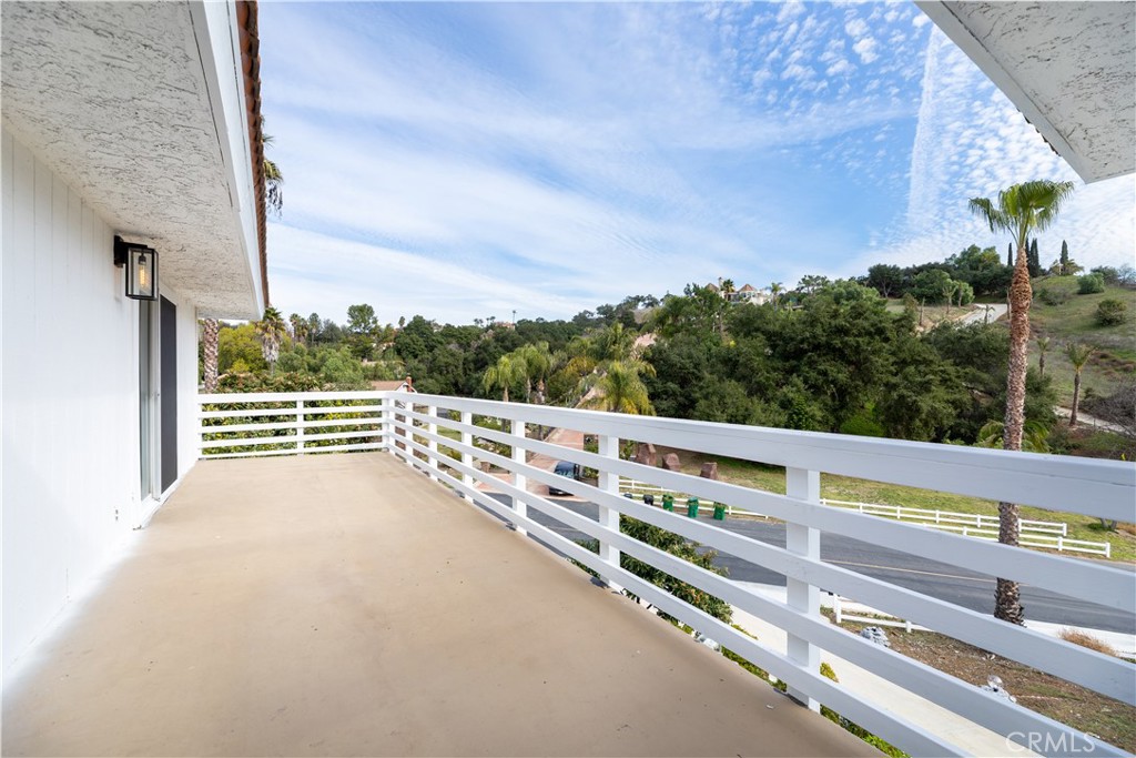2645 Clear Creek