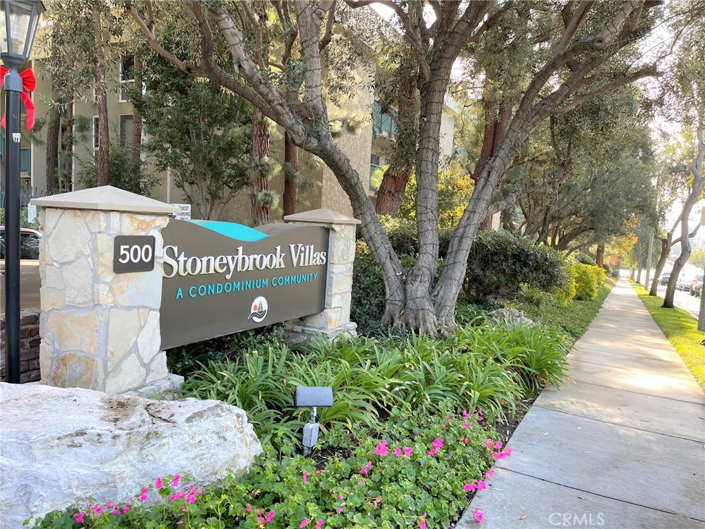 576 N Bellflower Boulevard 101