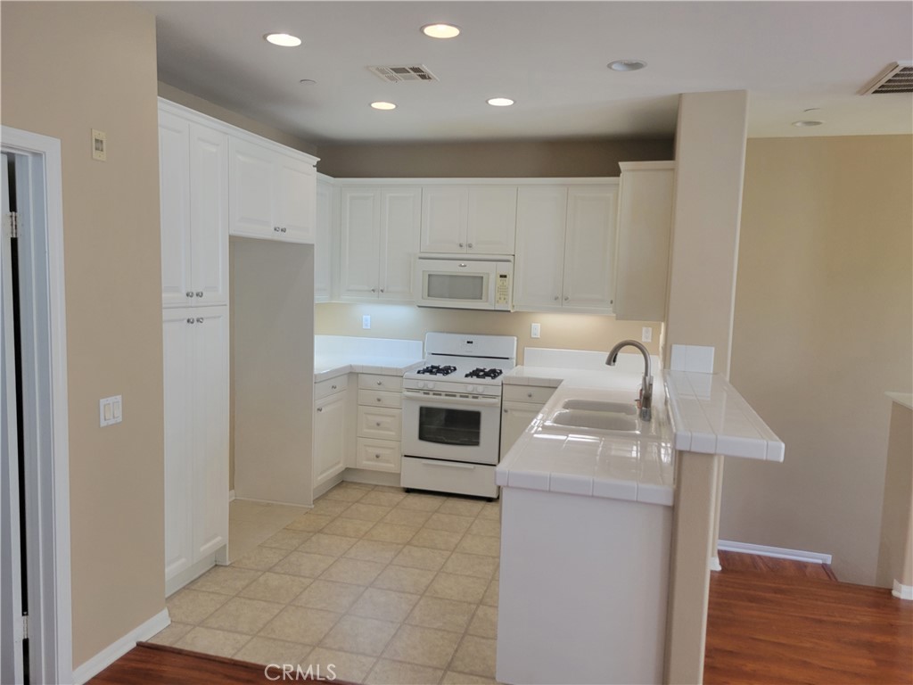 17871 Shady View Drive 301
