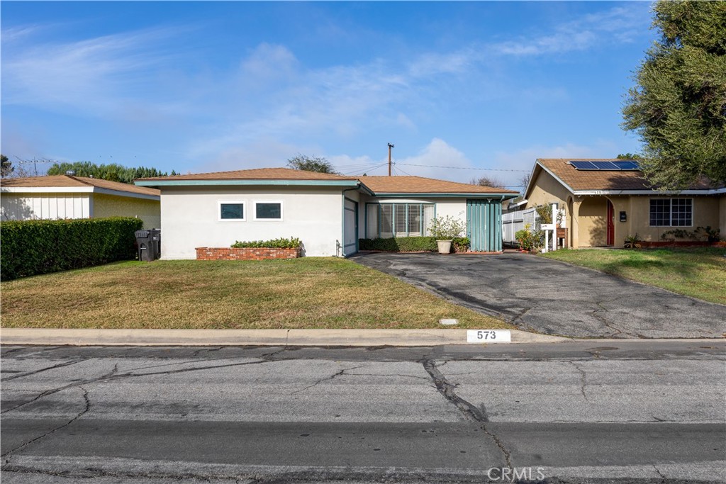 573 Pearlanna Drive