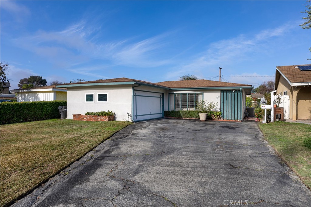 573 Pearlanna Drive