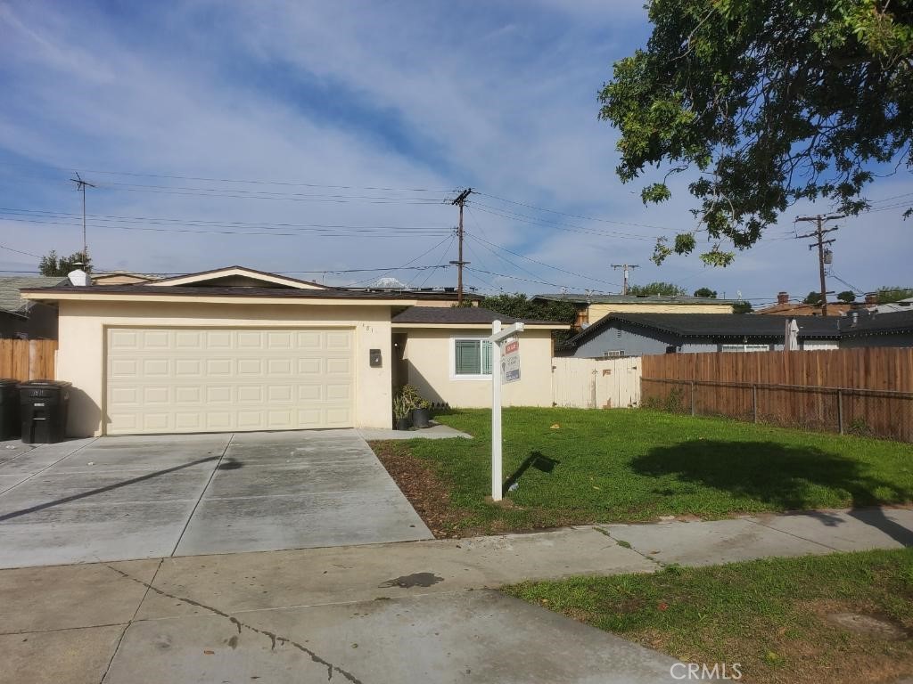 1811 E Rosewood Court