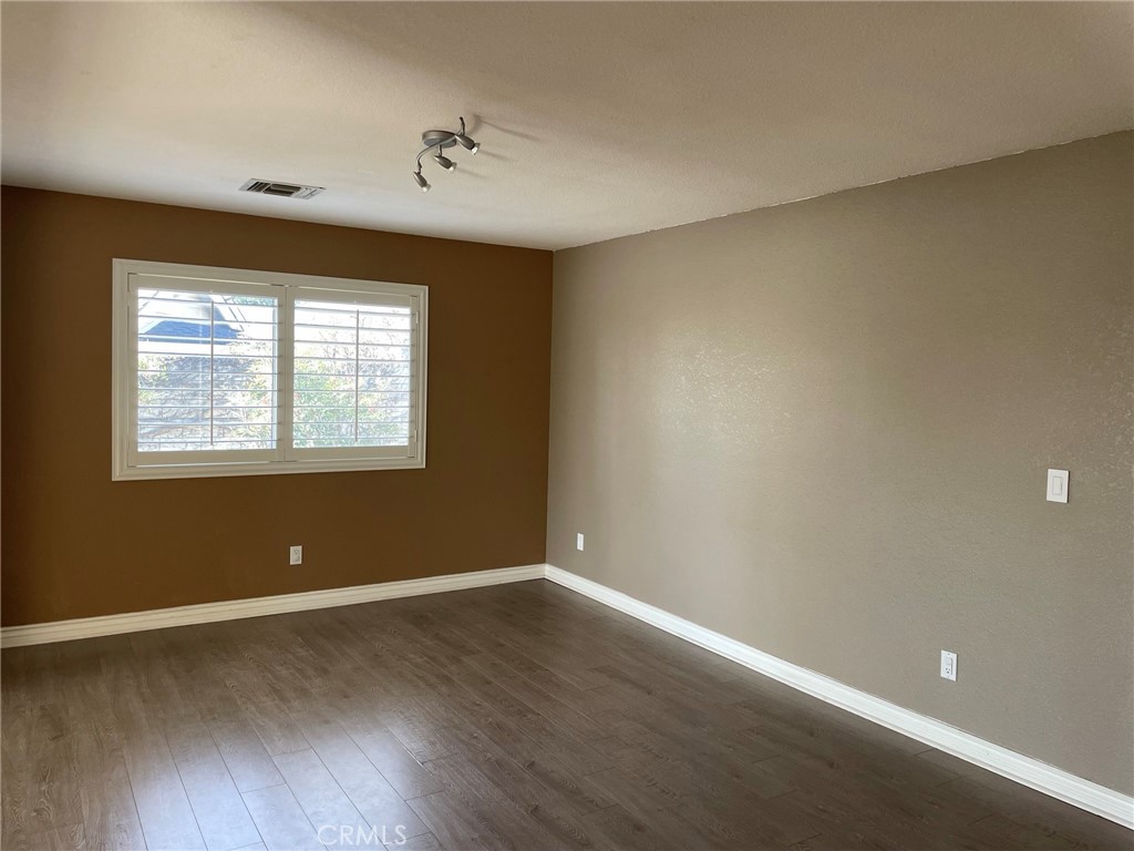 10346 Hidden Farm Road