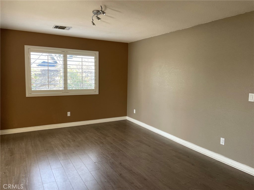10346 Hidden Farm Road