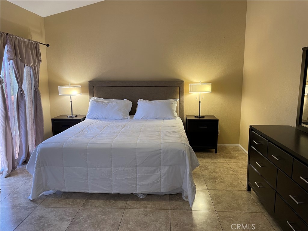 11259 Oak Brook Court