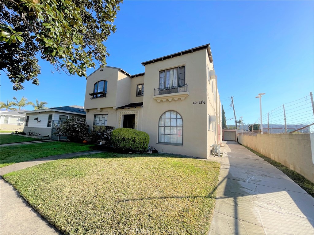 22 1/2 N Bushnell Avenue