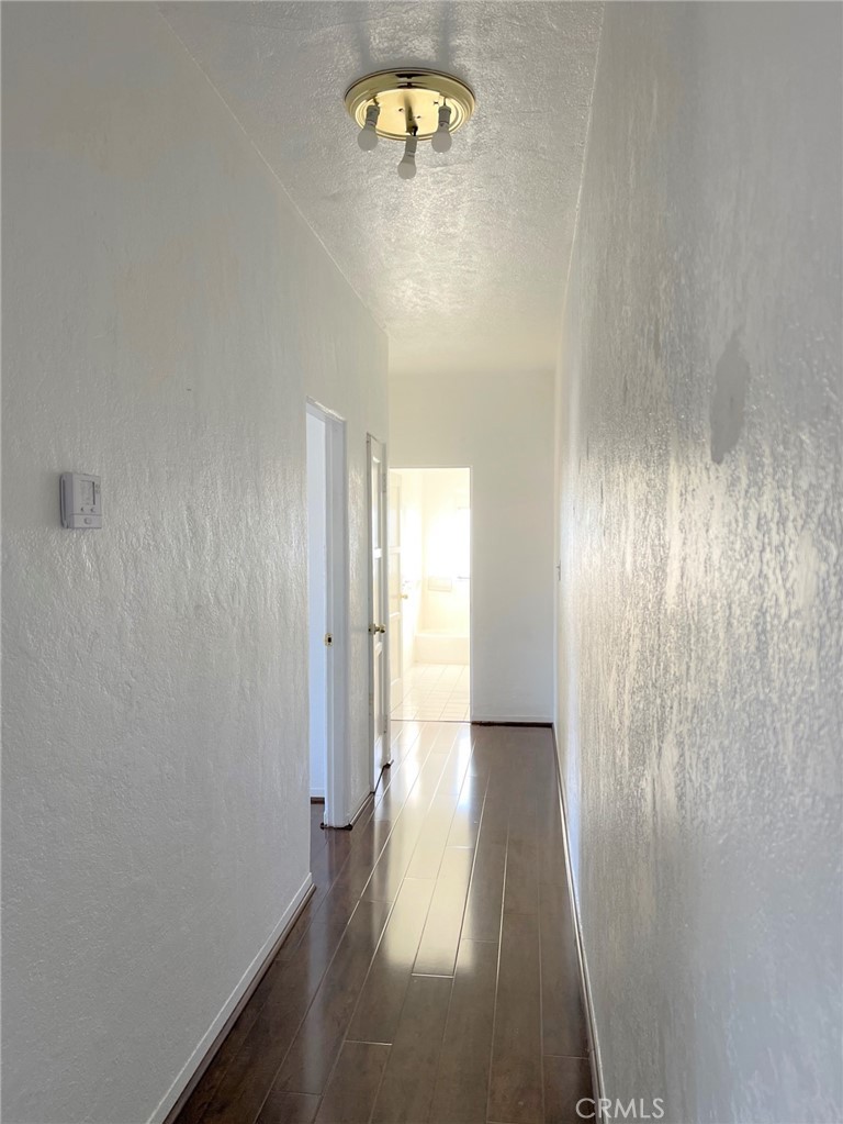 22 1/2 N Bushnell Avenue