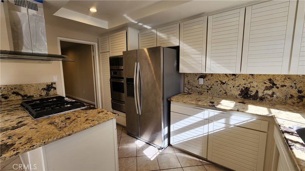 16083 Mesa Robles Drive