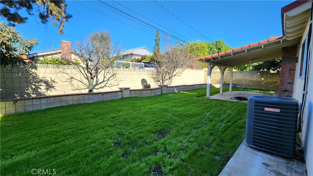 16083 Mesa Robles Drive