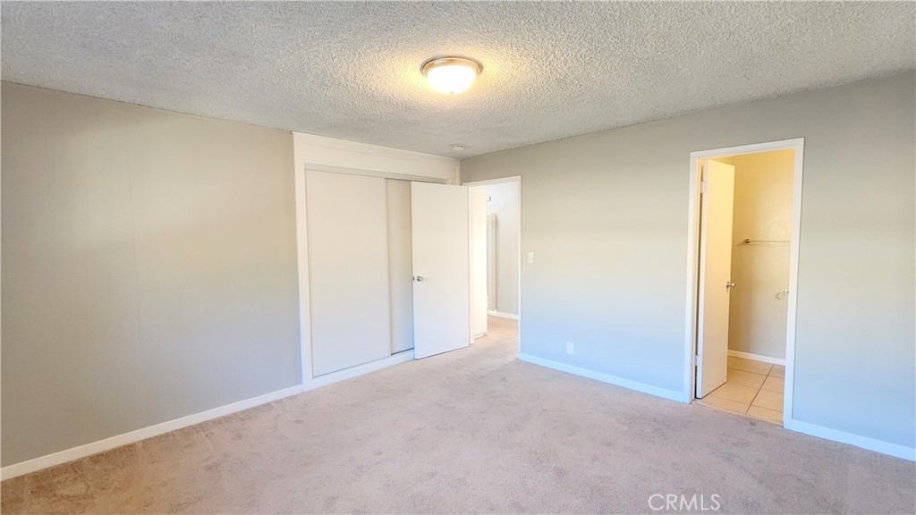 1366 W Arrow