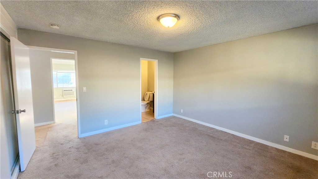 1366 W Arrow