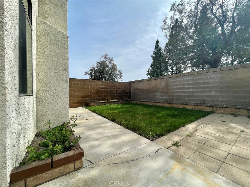 7198 Meadowlark Place