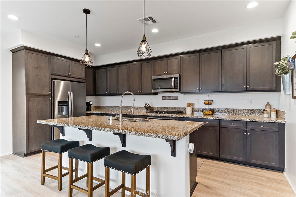 7376 Solstice Place
