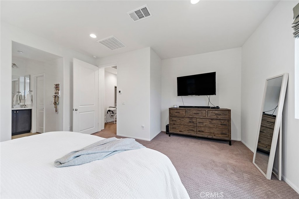 7376 Solstice Place