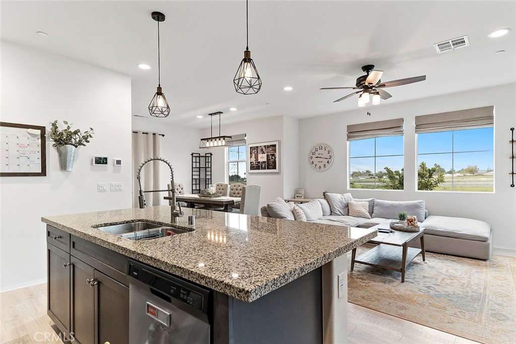 7376 Solstice Place