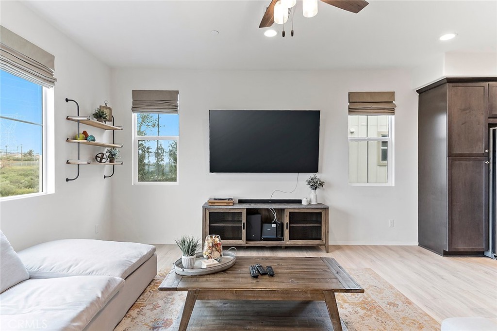 7376 Solstice Place