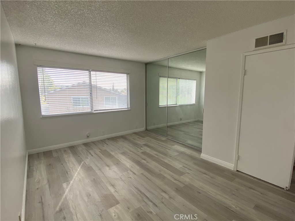 1366 Parkside Drive