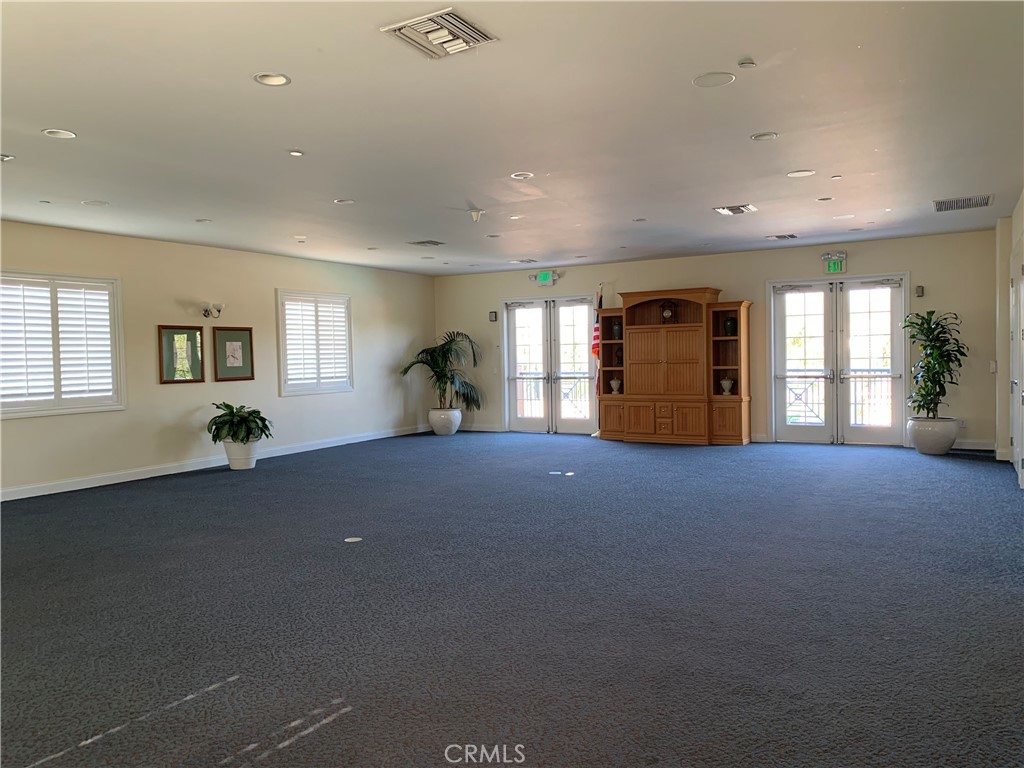 15880 Main Street
