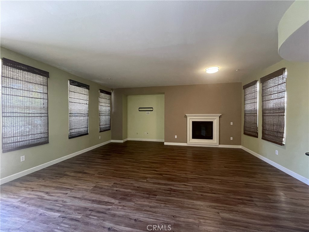 15880 Main Street