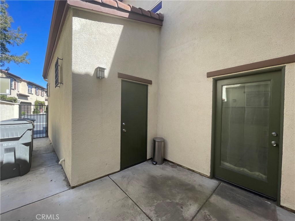 15880 Main Street