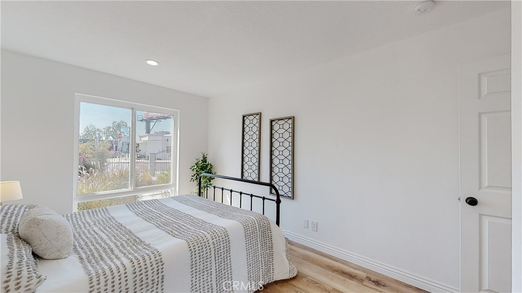 12777 Victory Boulevard