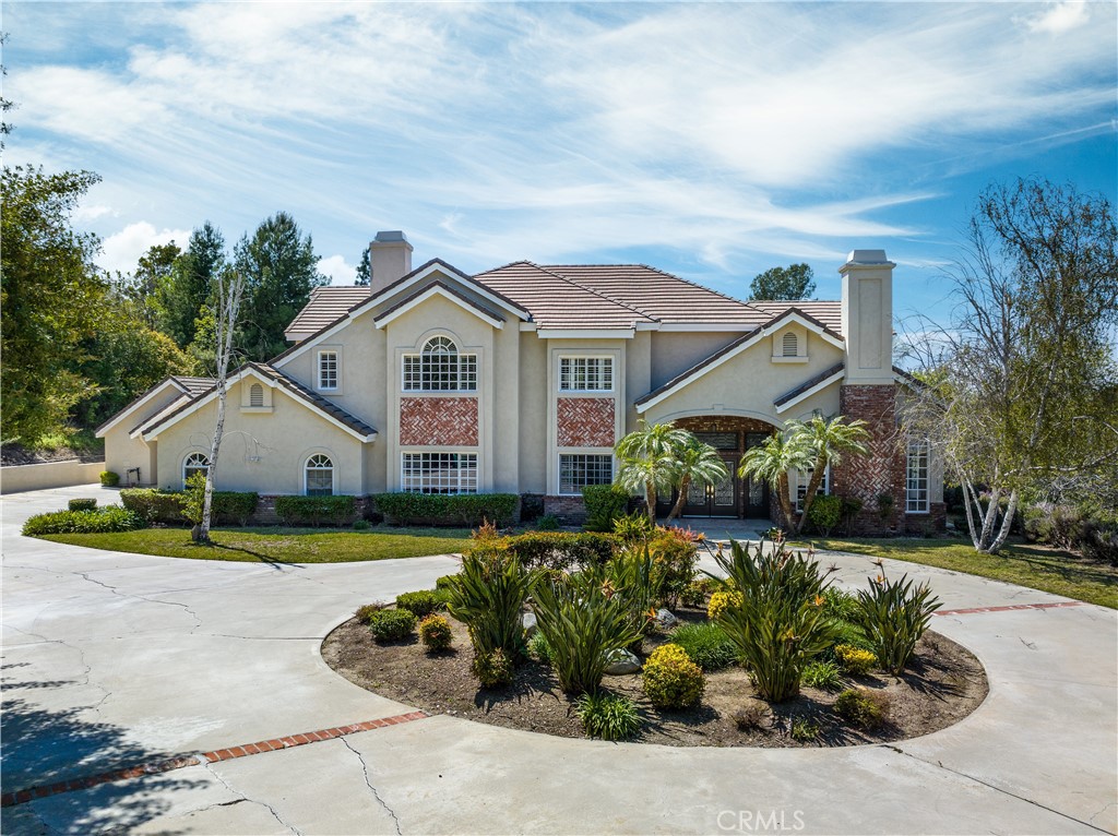 3015 Steeplechase Lane