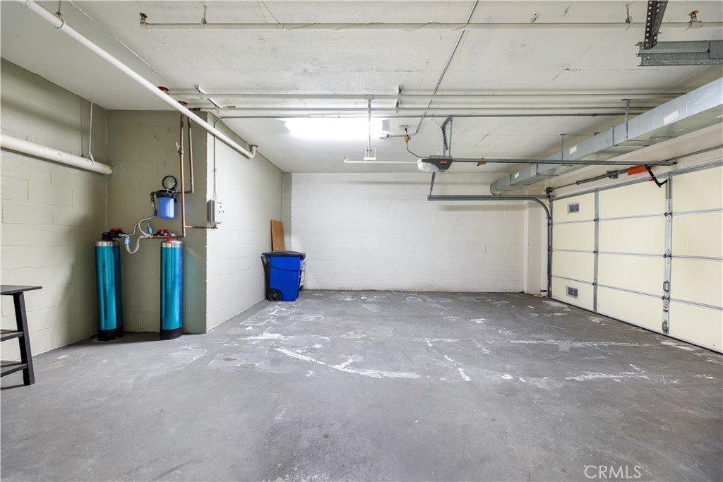 95 N Wilson Avenue