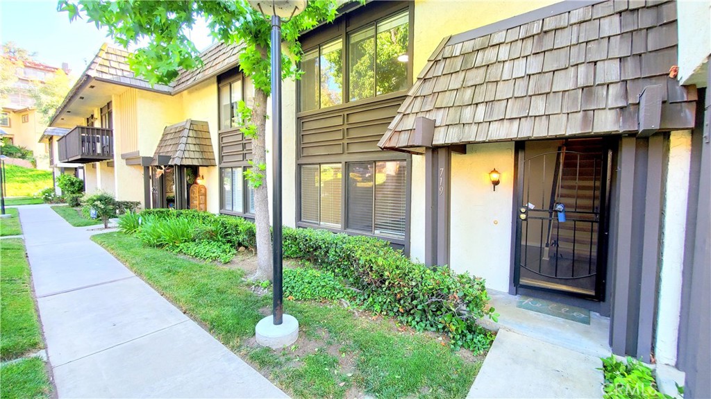 719 Briarwood Lane