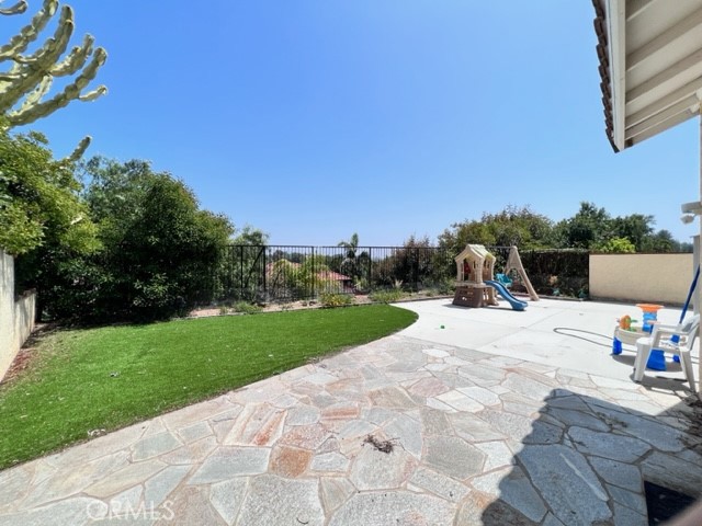 3878 Ravenswood Drive
