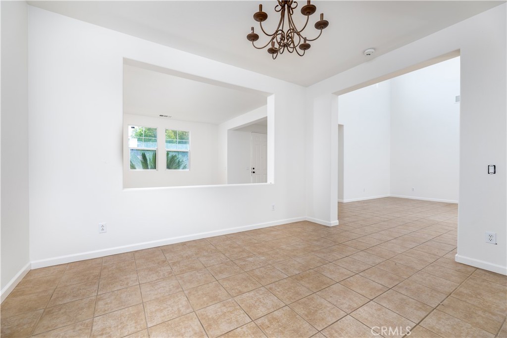 3612 Crevice Way
