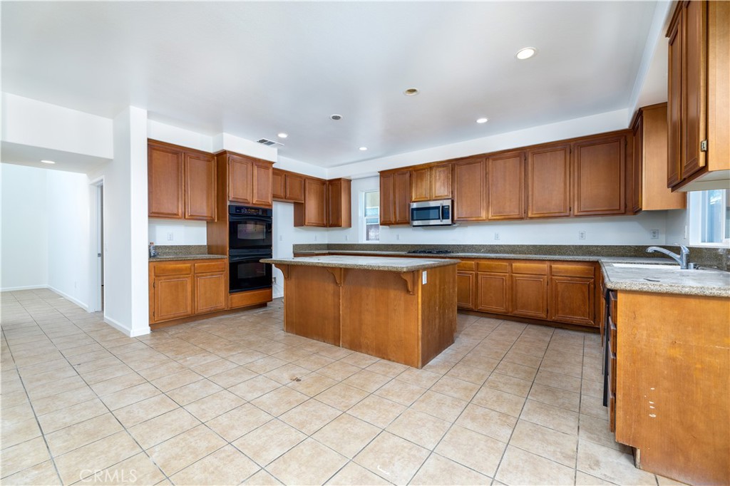3612 Crevice Way