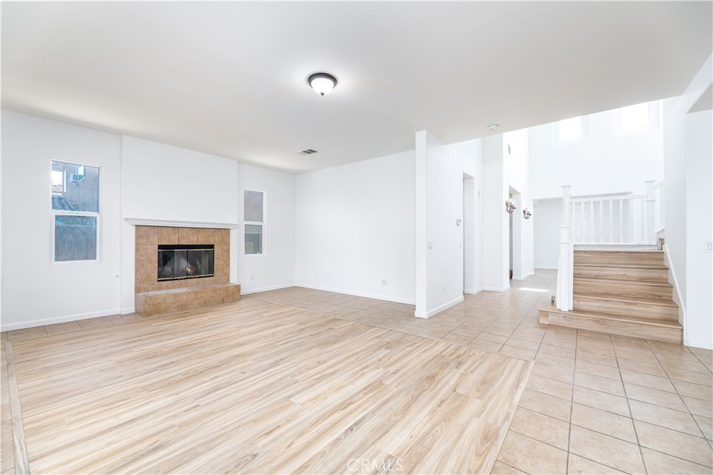 3612 Crevice Way