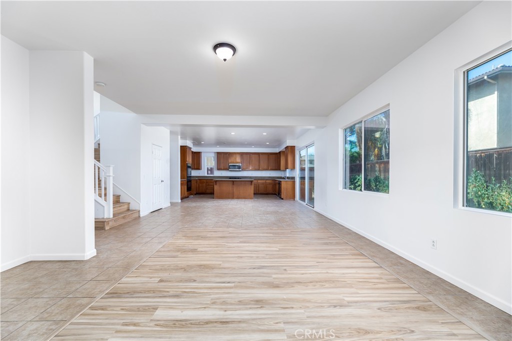 3612 Crevice Way