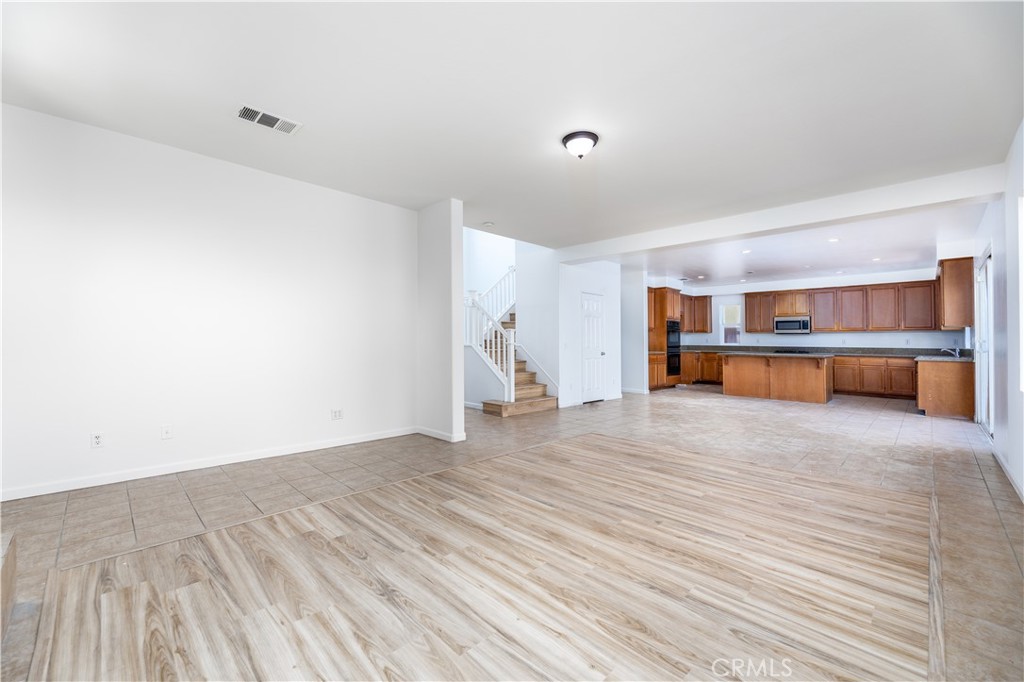 3612 Crevice Way