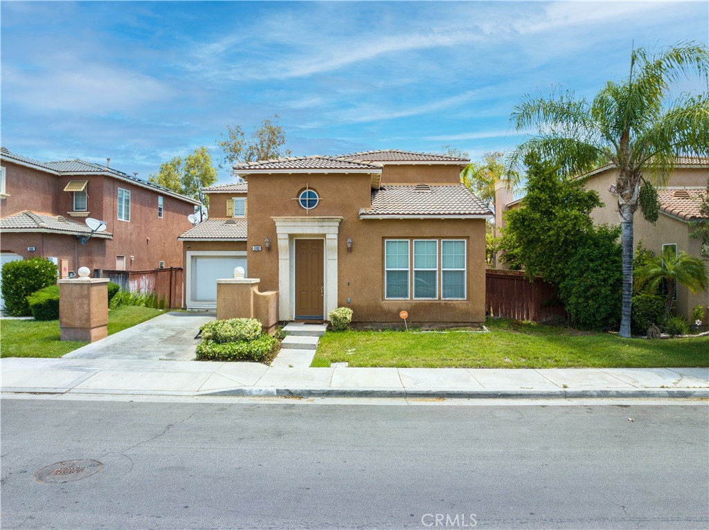 1702 Bella Regina Way