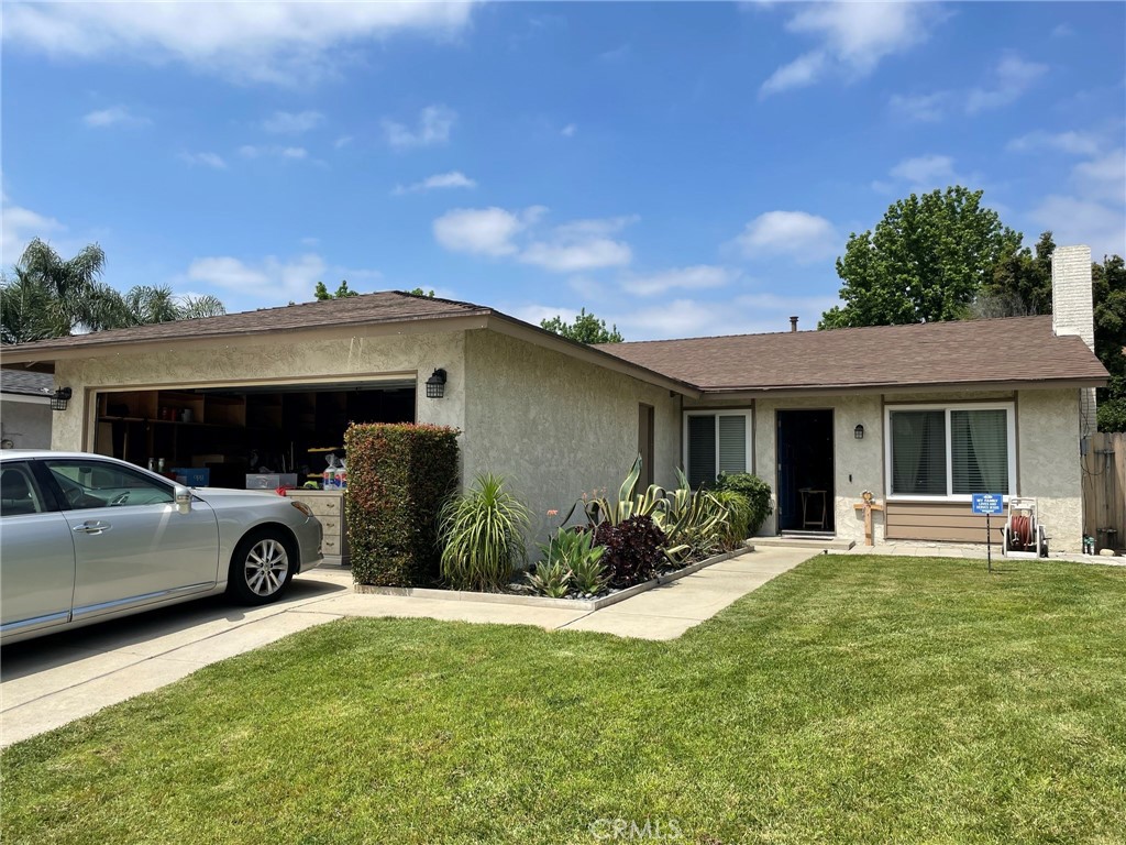 8664 Oak Drive