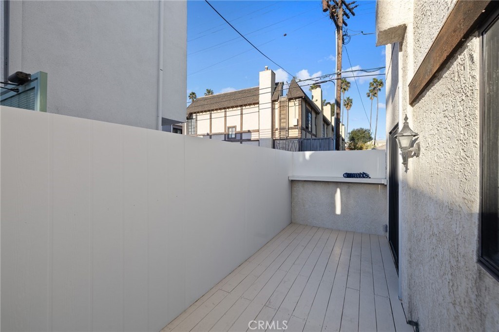 1337 18th Street 6