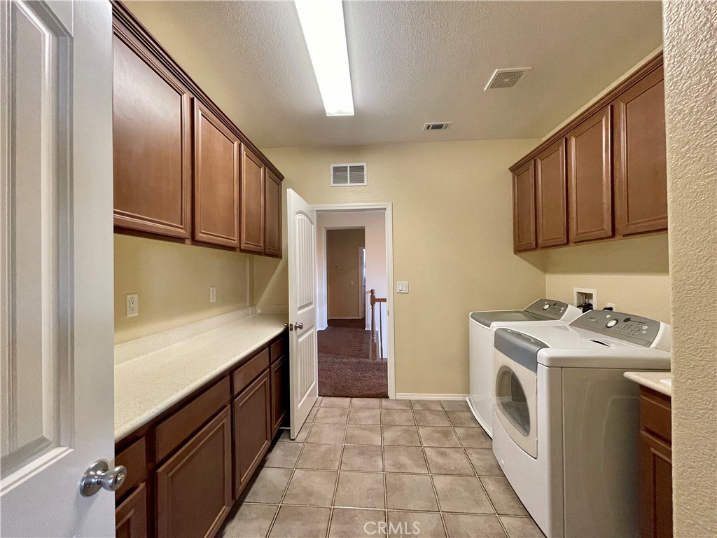 6839 Cleveland Bay Court