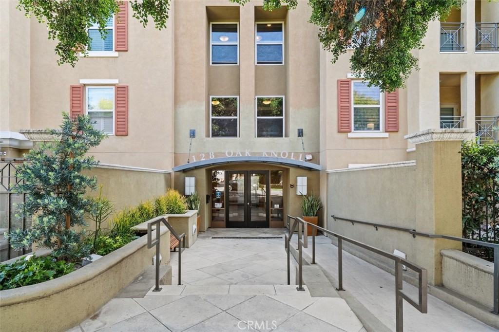 128 N Oak Knoll Avenue 317