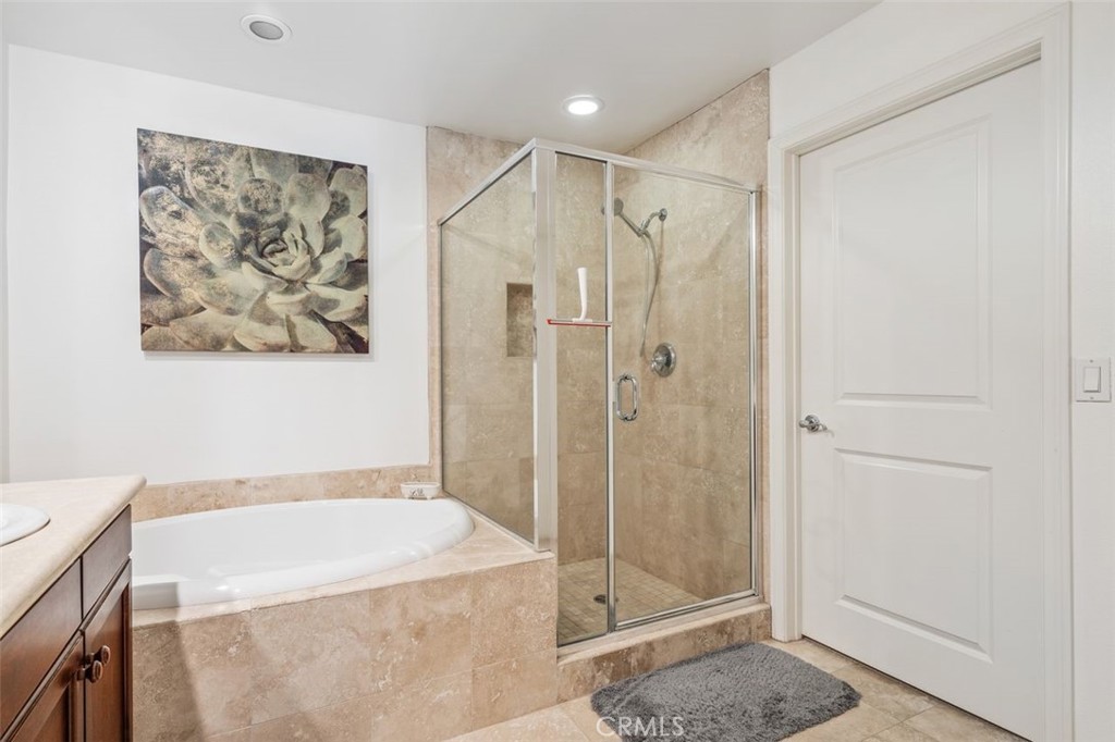 128 N Oak Knoll Avenue 317